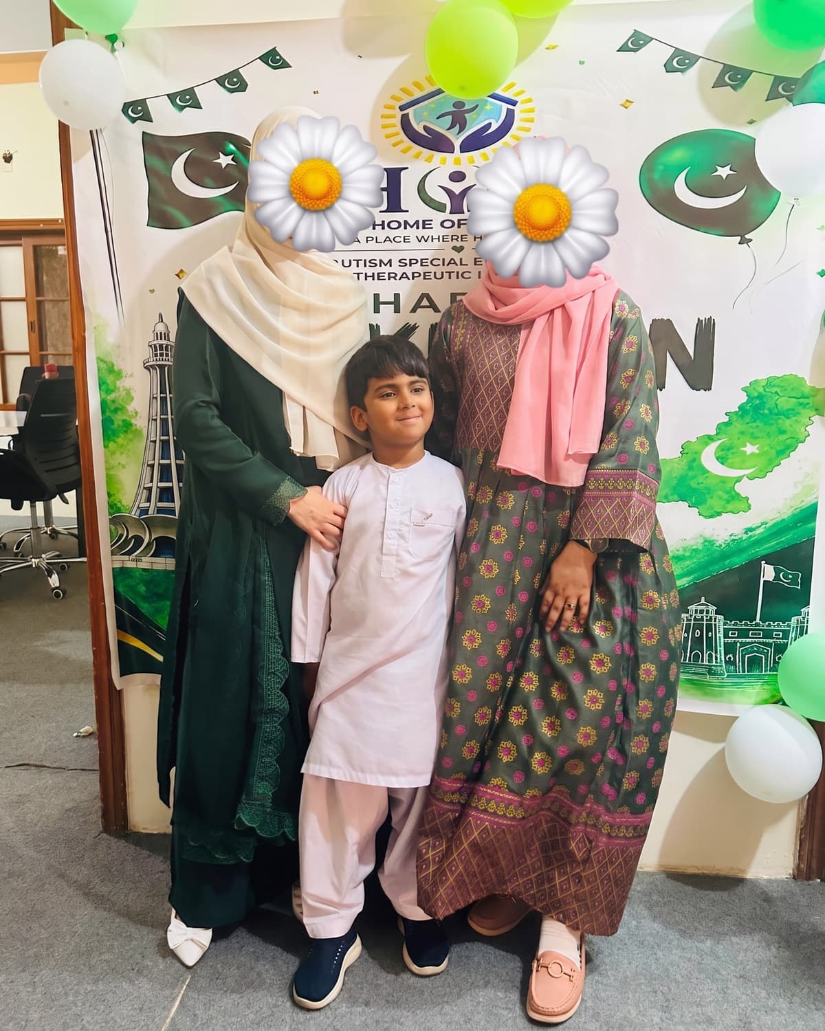 Children in traditional dress at the Independence Day celebration